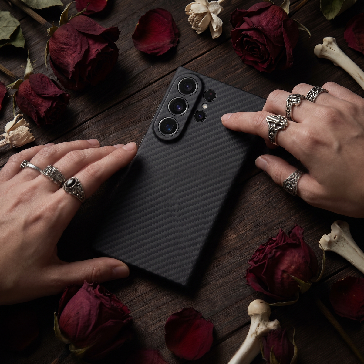 Black aramid fiber phone case