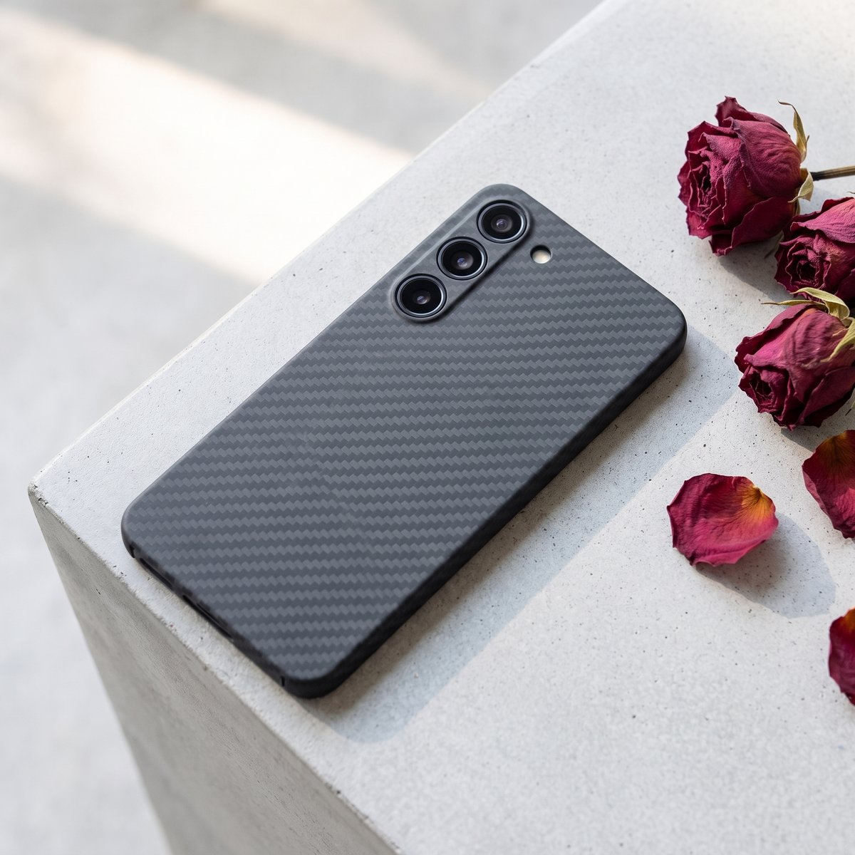 Slim profile of the aramid case for Galaxy S26